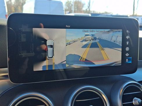 Certified 2022 Mercedes-Benz GLC 300 4MATIC image 18