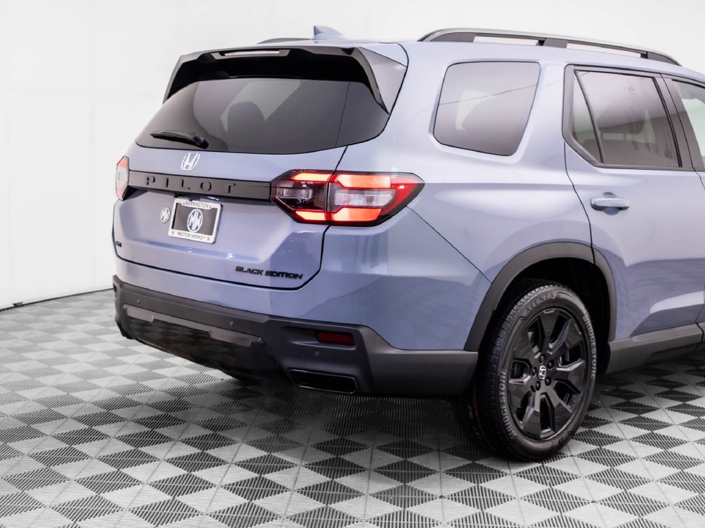 New 2026 Honda Pilot Black Edition image 47