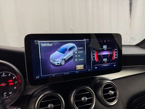 Used 2017 Mercedes-Benz GLC 300 4MATIC image 16