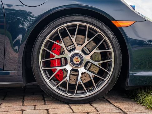 Used 2015 Porsche 911 Turbo AWD/4WD image 14