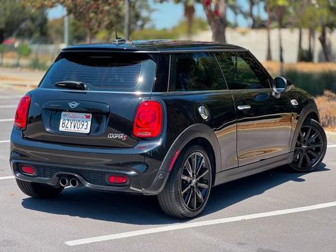 Used 2019 MINI Cooper S FWD image 16