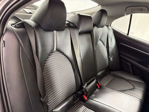 Used 2021 Toyota Camry SE FWD image 22