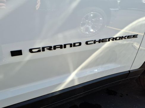 New 2026 Jeep Grand Cherokee L 4WD image 26