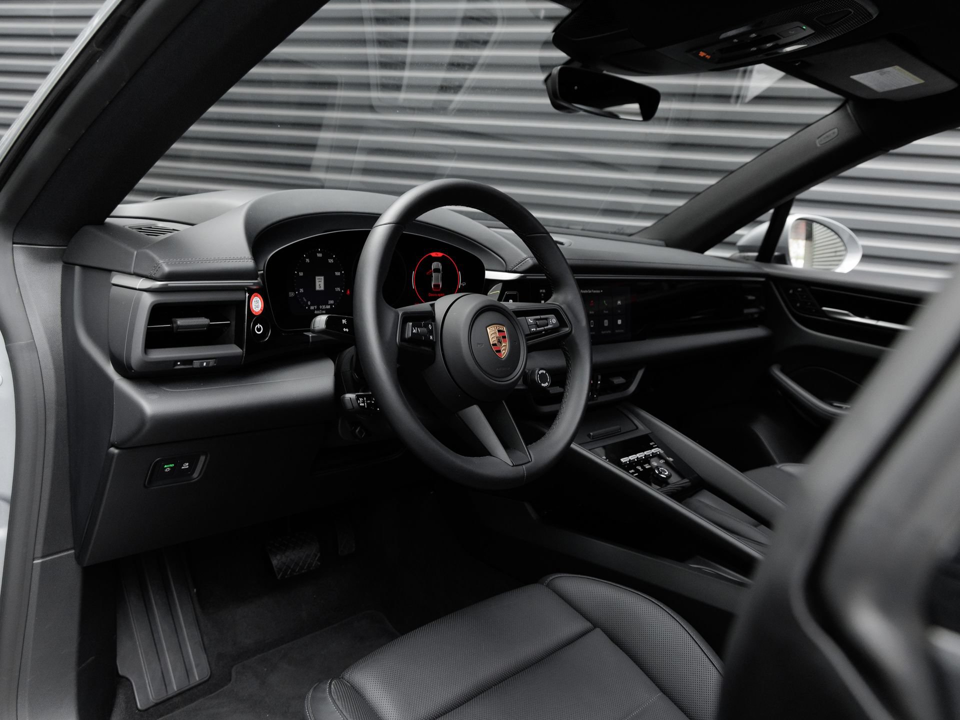 Certified 2025 Porsche Macan Electric RWD image 4