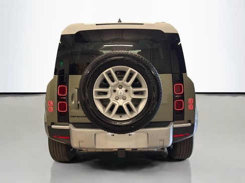 Used 2024 Land Rover Defender 110 S AWD/4WD image 10