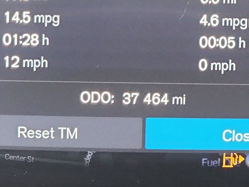 Certified 2023 Volvo XC60 B5 Plus w/ Climate Package image 18