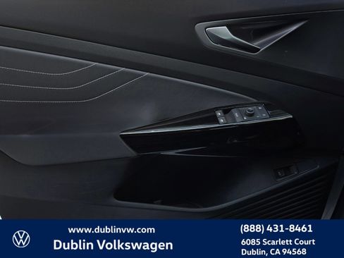 Used 2023 Volkswagen ID.4 Pro S RWD image 10