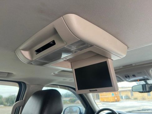 Used 2010 GMC Yukon XL Denali image 13
