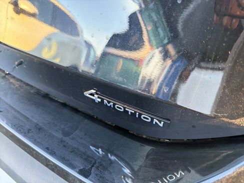 New 2026 Volkswagen Tiguan SE image 8