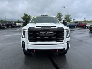 Used 2024 GMC Sierra 2500 AT4 w/ Max Trailering Package AWD/4WD video 2