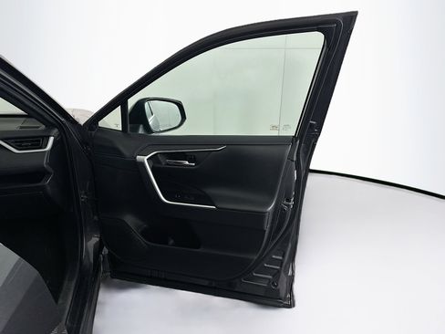 Used 2021 Toyota RAV4 XSE w/ XSE Grade Weather Package image 32