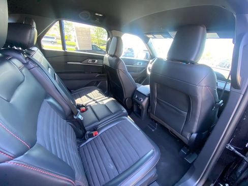 Certified 2025 Ford Explorer ST-Line w/ ST-Line Street Pack AWD/4WD image 45