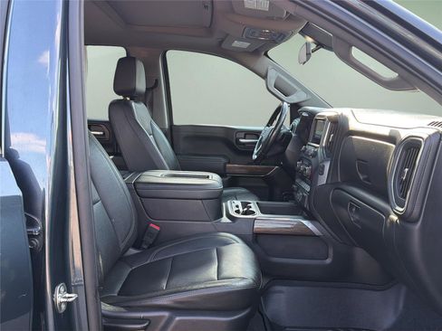 Used 2020 Chevrolet Silverado 1500 LT Trail Boss image 13