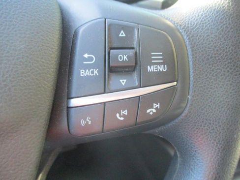 Used 2020 Ford Escape SE image 17