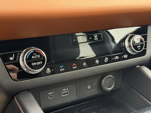 Used 2025 Mitsubishi Outlander SEL image 19