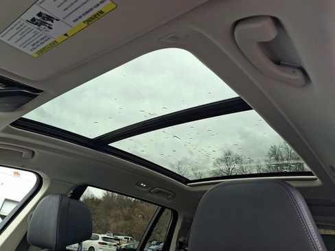 Used 2022 BMW X7 xDrive40i w/ Premium Package image 14