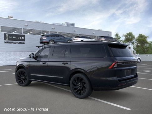 New 2026 Lincoln Navigator L Reserve image 4