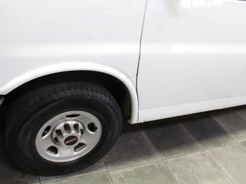 Used 2021 GMC Savana 2500 w/ Enhanced Convenience Package RWD image 31