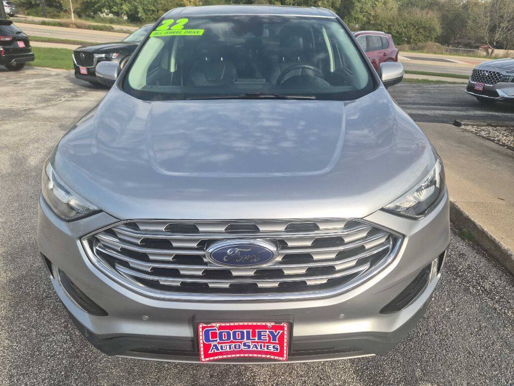 Used 2022 Ford Edge Titanium AWD/4WD image 2