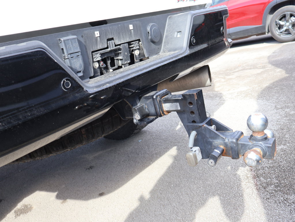 Used 2024 GMC Sierra 2500 AT4X AWD/4WD image 16