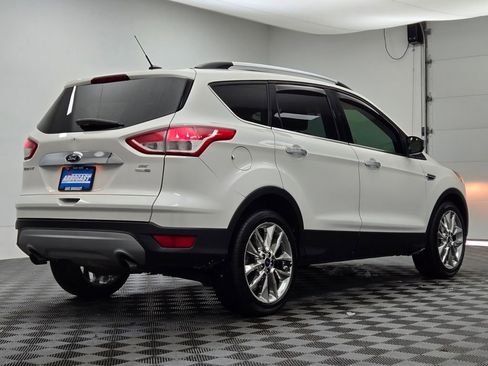 Used 2016 Ford Escape SE w/ SE Chrome Package image 6