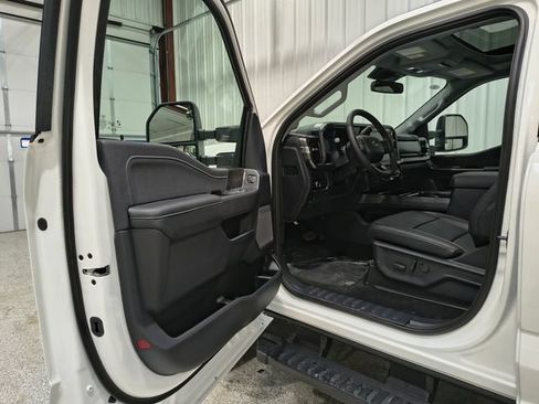 New 2026 Ford F350 Lariat w/ Black Appearance Package AWD/4WD image 16