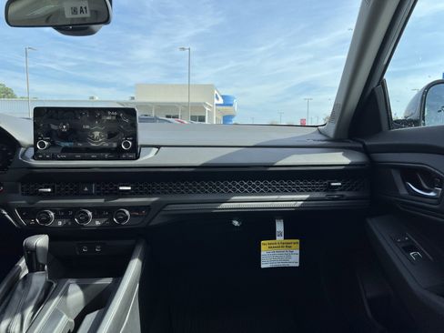 New 2025 Honda Accord SE image 21