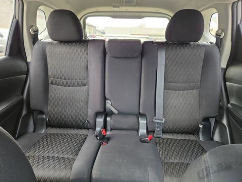 Used 2018 Nissan Rogue SV image 28