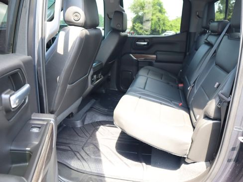 Used 2019 Chevrolet Silverado 1500 RST image 15