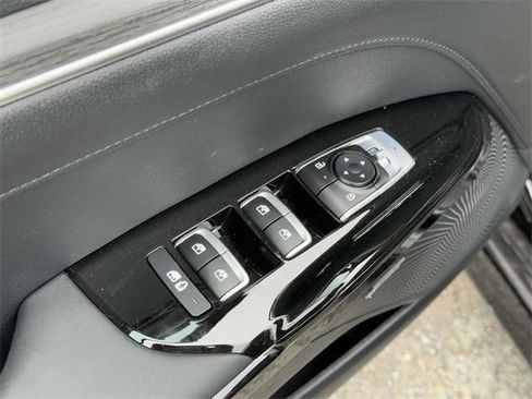 New 2025 Kia K5 EX image 14