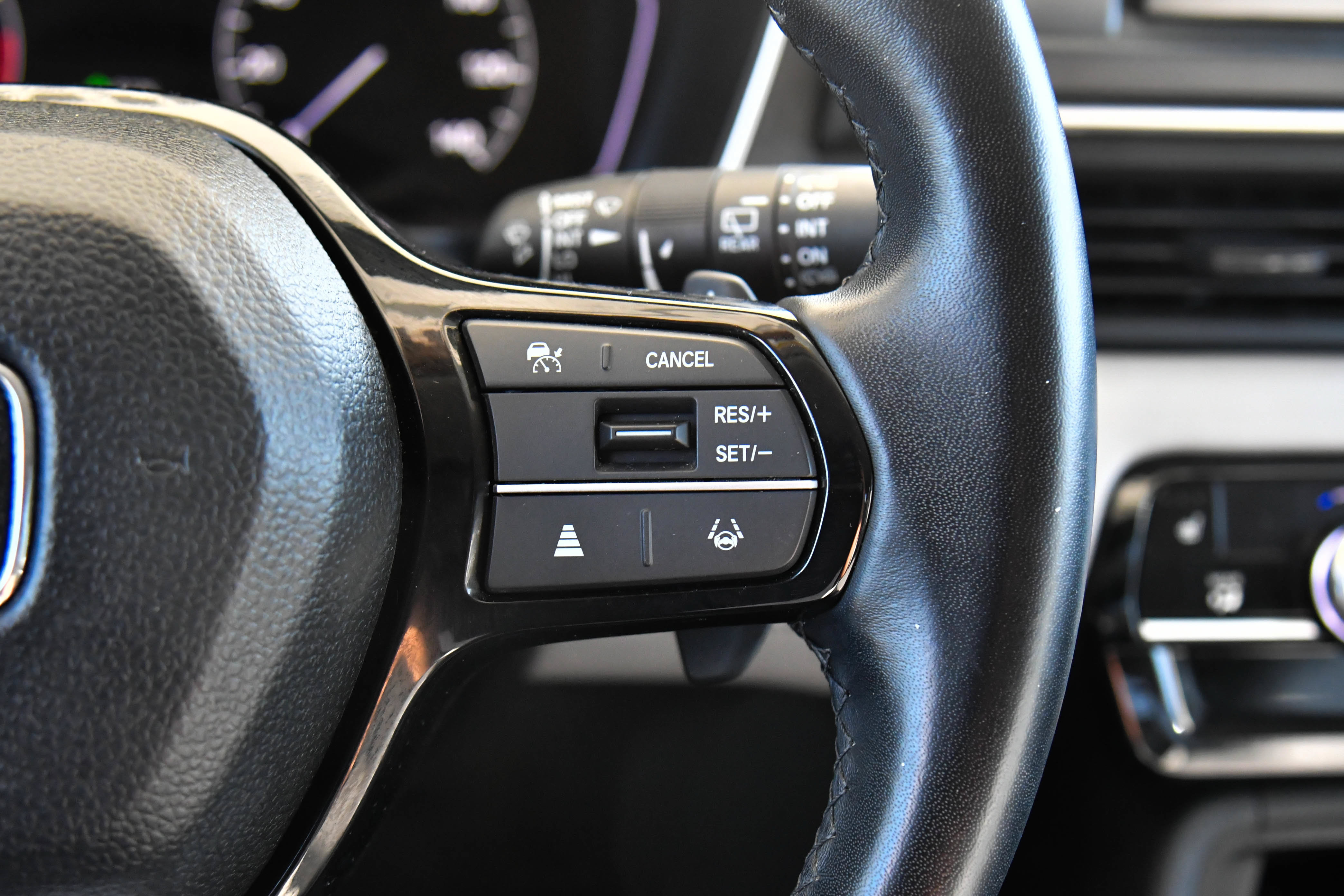 Used 2024 Honda Pilot EX-L image 33