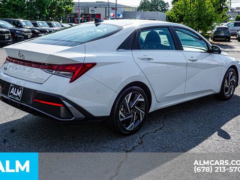 Used 2024 Hyundai Elantra Limited FWD image 6