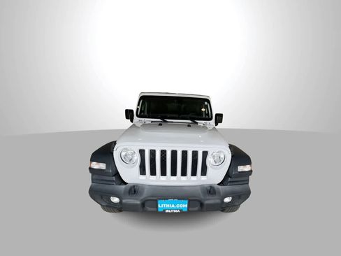 Used 2019 Jeep Wrangler Unlimited Sport S AWD/4WD image 3