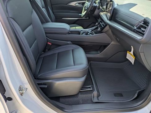 New 2026 Chevrolet Traverse LT w/ Midnight/Sport Edition FWD image 38