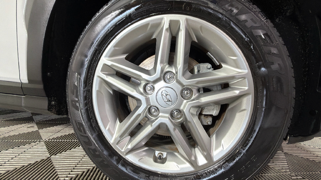 Used 2022 Hyundai Kona SE FWD image 35