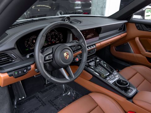 Certified 2026 Porsche 911 Targa 4 GTS AWD/4WD image 4