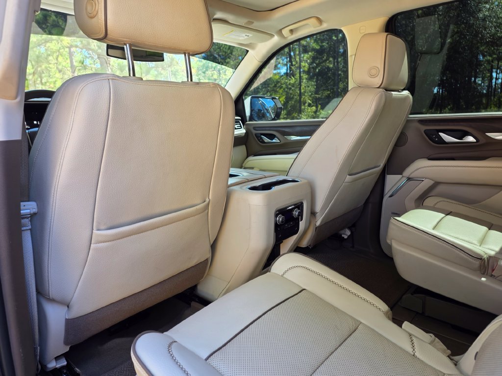 Used 2022 GMC Yukon Denali RWD image 19