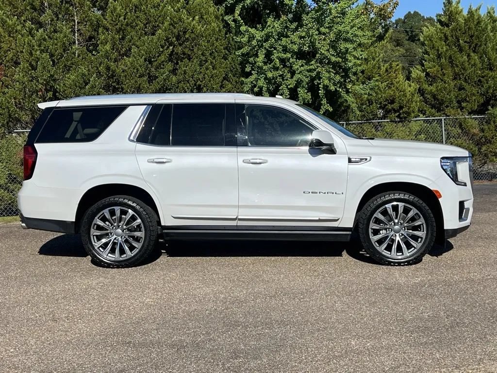 Used 2022 GMC Yukon Denali AWD/4WD image 6