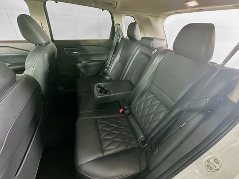 Used 2021 Nissan Rogue Platinum image 28