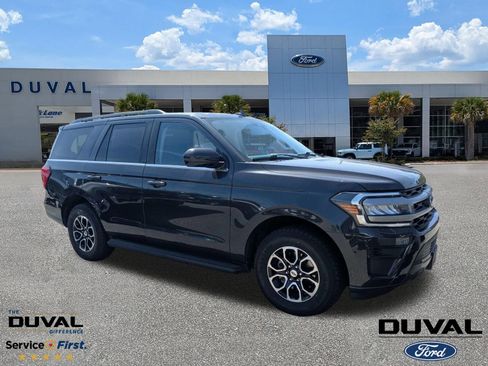 Used 2024 Ford Expedition XLT AWD/4WD image 1