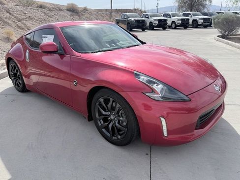 Certified 2020 Nissan 370Z Coupe image 3