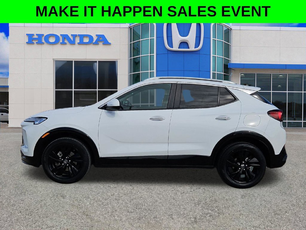 Used 2024 Buick Encore GX Sport Touring AWD/4WD image 6