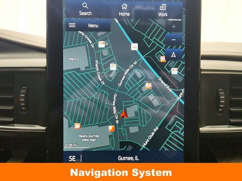 Used 2020 Ford Explorer Platinum w/ Premium Technology Package image 19