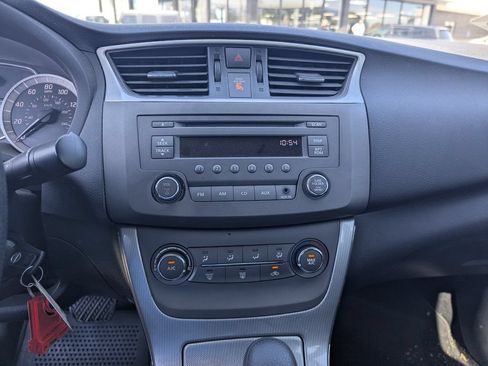 Used 2014 Nissan Sentra SR FWD image 18