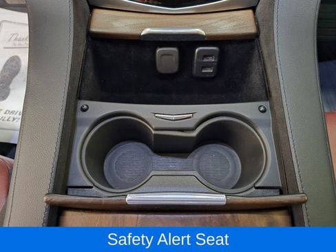 Used 2020 Cadillac Escalade Premium Luxury AWD/4WD image 25