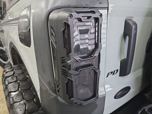 Used 2024 Ford Bronco Wildtrak image 35