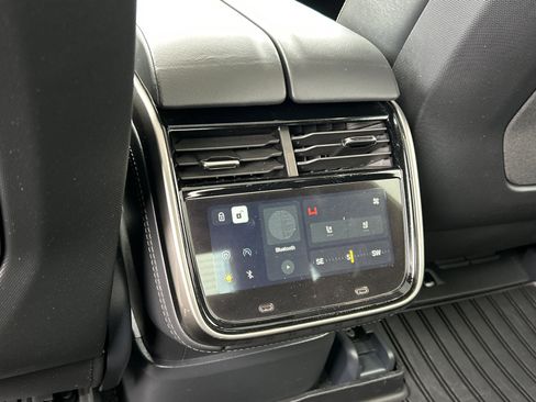 Used 2022 Rivian R1T Adventure AWD/4WD image 24