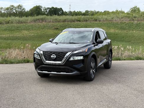 Used 2023 Nissan Rogue SL AWD/4WD image 1