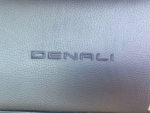 Used 2024 GMC Sierra 2500 Denali w/ Technology Package AWD/4WD image 16