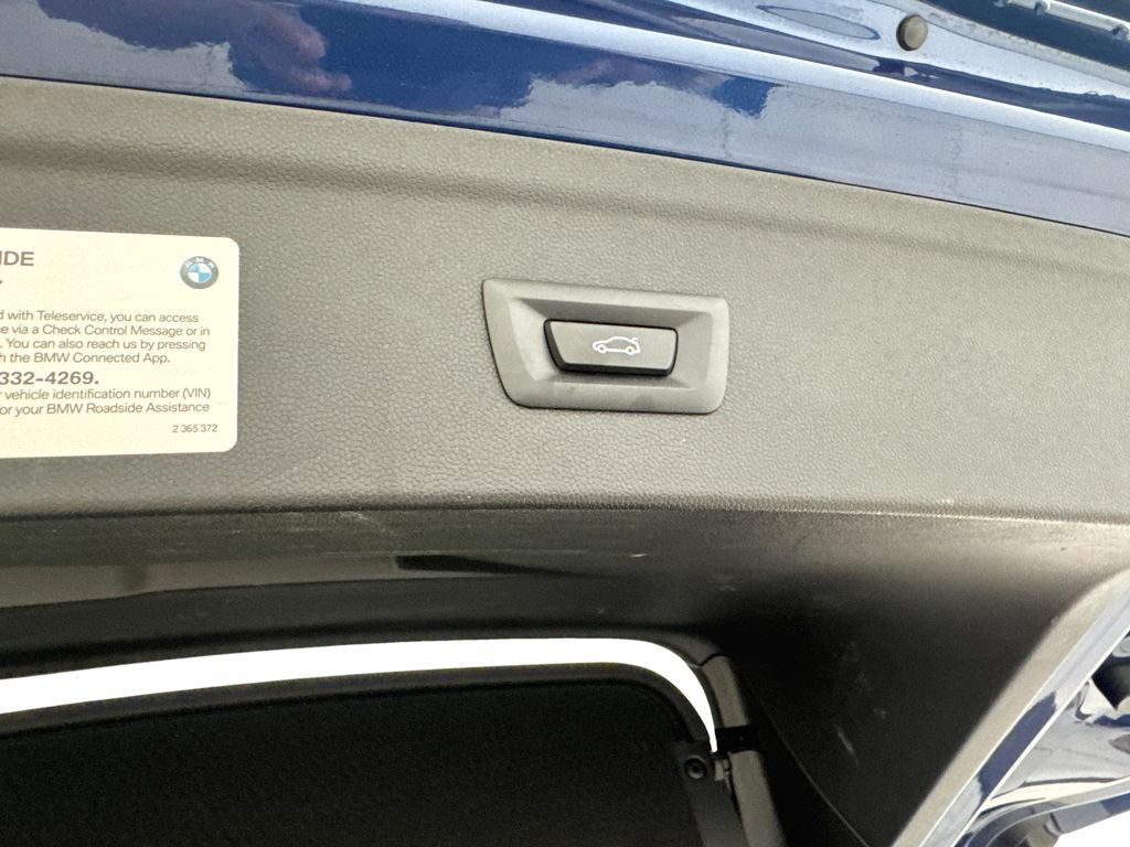 Used 2024 BMW iX xDrive50 w/ Sport Package AWD/4WD image 81